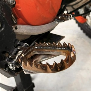 Mitigator Stainless Steel Pro Foot Pegs Fits Ktm 2017-2023 Husqvarna 2017-2023 Gasgas 2021-2023 